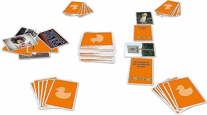 Actual product image 882165 - Alternative Fakes 1: Make Fake News Great Again, 4+ players, ages 16+ (DE extension) (German)