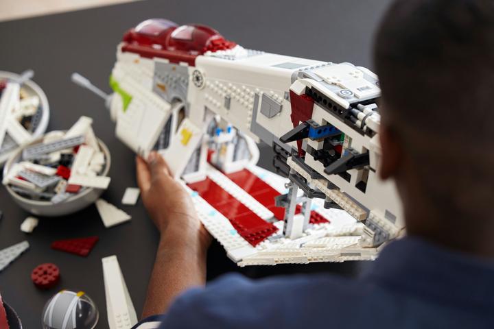Produktbild LEGO UCS Republic Gunship (75309, LEGO Star Wars, LEGO Seltene Sets)
