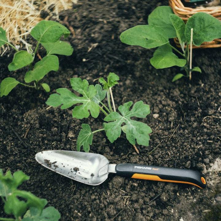 Produktbild Fiskars Xact Gartenkelle Edelstahl, Edelstahl