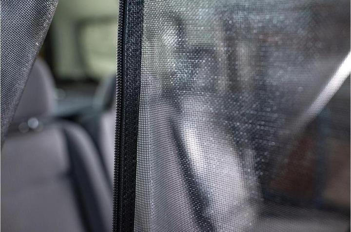 Actual product image VanQuito Mosquito net with sliding doors, left