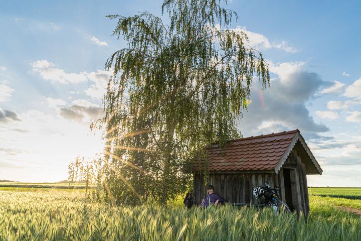 Actual product image Bikepacking Trans Germany (German, Sara Hallbauer, 2025)