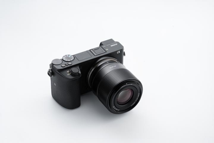 Image du produit TTArtisan AF 56mm f/1,8 pour Sony E (Sony E, APS-C / DX)