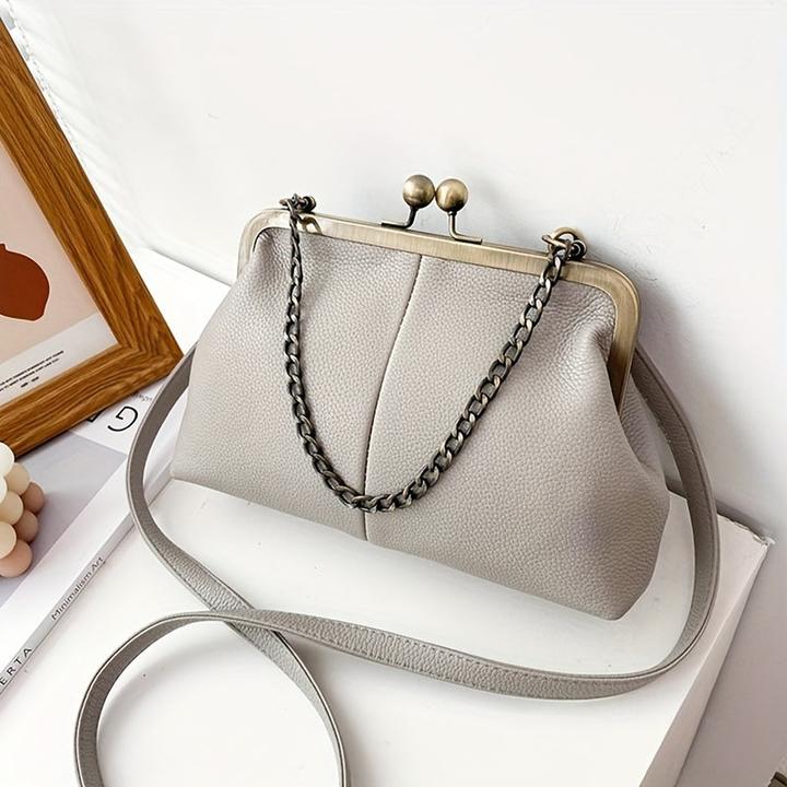 Produktbild Only-Bags.Store Mode Kette Dekor Schulter Crossbody Tasche Vintage Solid Farbe Clip Handtasche