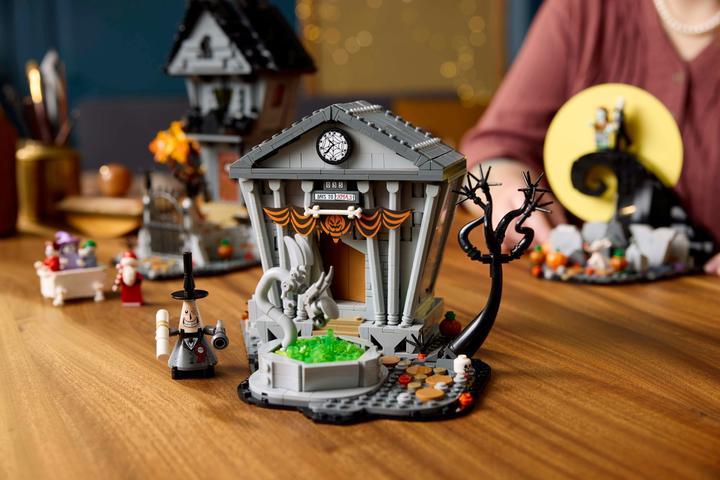 Immagine prodotto LEGO Nightmare Before Christmas (21351, LEGO Ideas, Set LEGO rari)