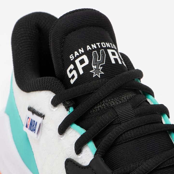 Immagine prodotto Tarmak Kinder Basketball Schuhe NBA Spurs - Fast 900 Low-1 schwarz/weiss (38)