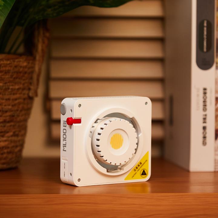 Actual product image Godox ML100 Bi-colour Kit 2 (Video light)