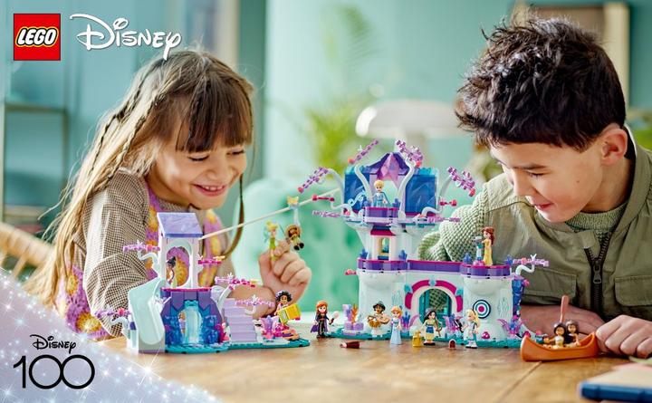 Actual product image LEGO The Enchanted Tree House (43215, LEGO Disney)