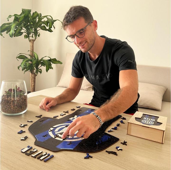 Produktbild Iconic FC Inter Mailand - Trikot - Holz Puzzle Grösse M (270 Teile) (270 Teile)