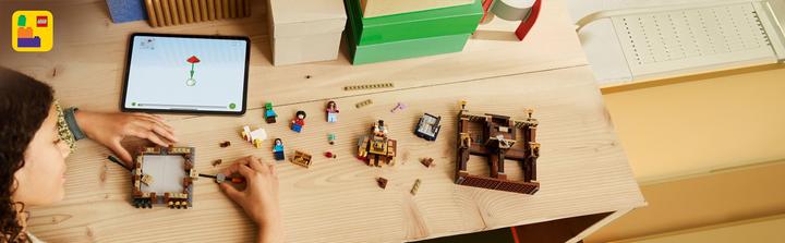 Actual product image LEGO Forest estate with boxing ring (21272, LEGO Minecraft)