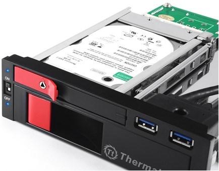 Produktbild Thermaltake ST0026Z Hard Drive Backplane 2,5/3,5 Zoll Frontblende