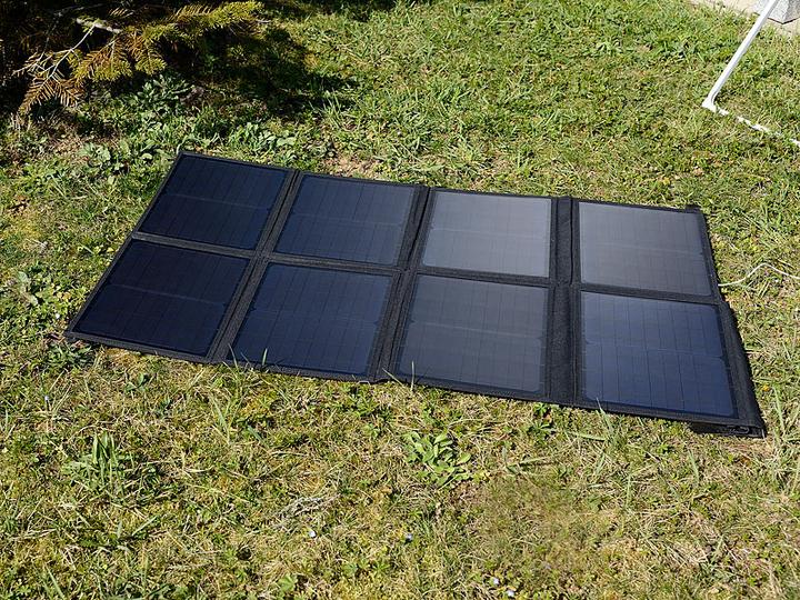 Produktbild Revolt Faltbares Solarpanel (100 W, 4.40 kg)