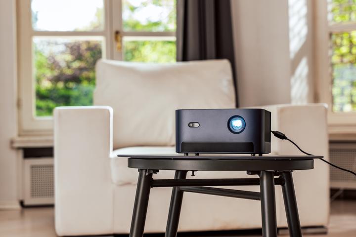 Actual product image Dangbei Neo (Full HD, 540 lm, 1.2:1)