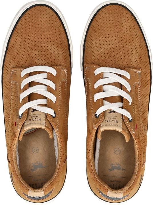 Actual product image Mustang Sneaker (43)