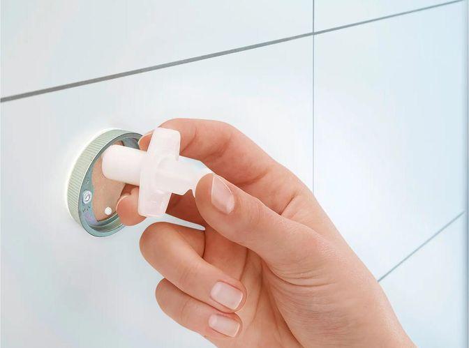 Image du produit tesa Porte-rouleau EKKRO avec solution adhésive sans perçage