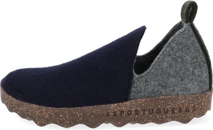 Actual product image Asportuguesas This warm slipper from the brand offers wellness for cosy evenings at home. For (40)