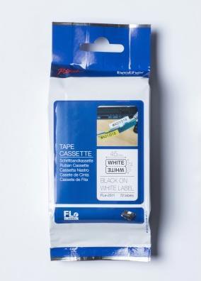 Actual product image Brother P-Touch (3 cm, White)
