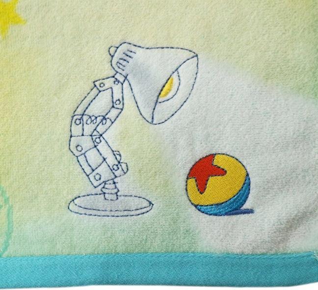 Actual product image Disney Pixar Luxo Jr. wash towel Water Light (34 x 36 cm)