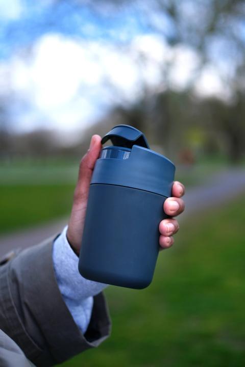 Actual product image Joseph Joseph Sipp Travel Mug with Hinged Lid - 454 ml 16 fl. oz - Blue (0.45 l)