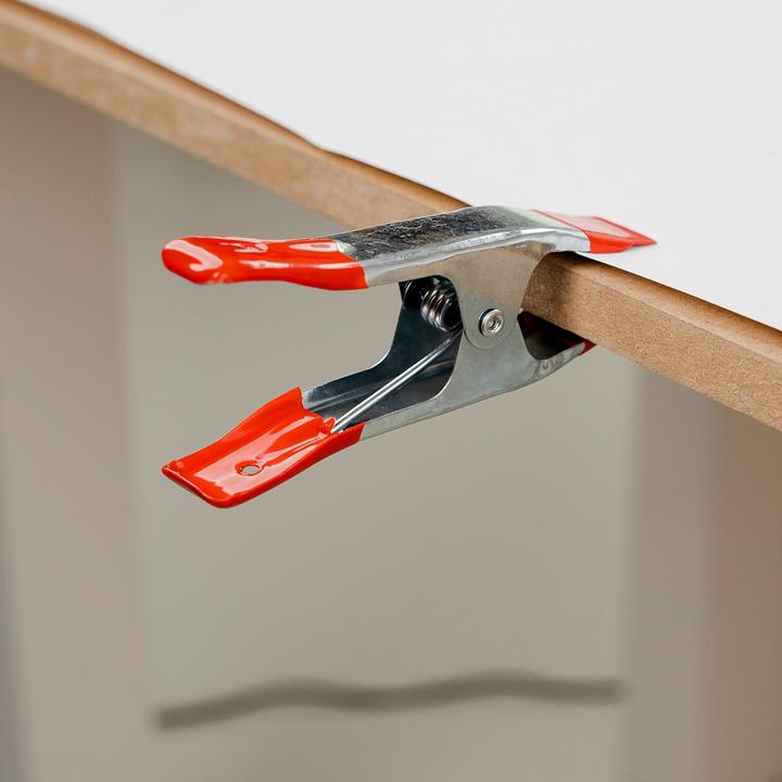 Actual product image Caruba Metal Multi-Spring Clamp 6 inch red