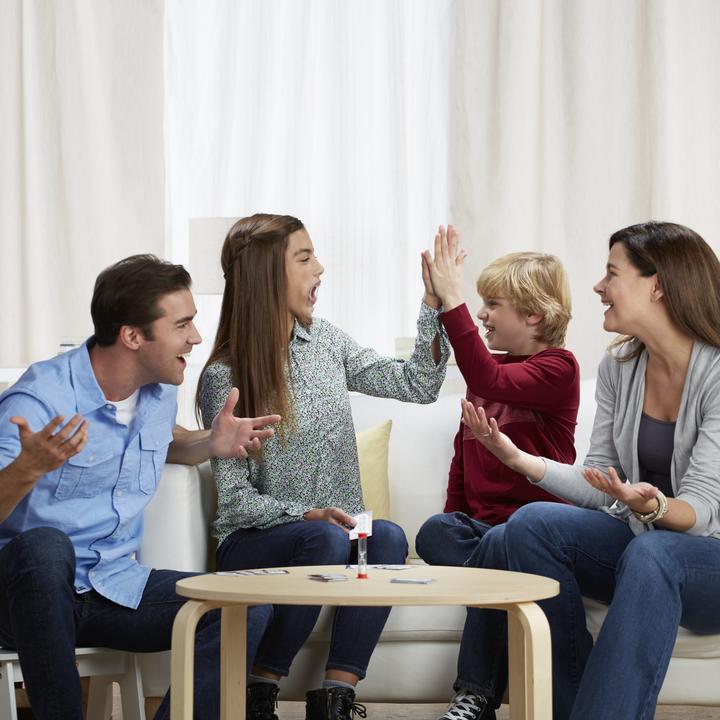 Image du produit Hasbro Gaming Mache-Mots Enfants vs. Parents (Français)