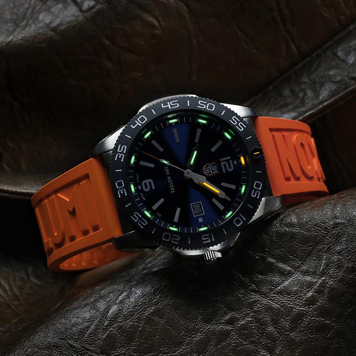 Immagine prodotto Luminox Pacific Diver Serie 3120 (Orologio da polso analogico, 44 mm)