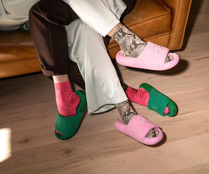 Actual product image Crocs Classic Towel Slide (37)