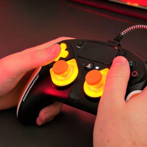 Immagine prodotto Thrustmaster AddOn Gamepad Thrustm. eswap X LED ORANGE CRYSTAL P.XBO/PC (Xbox Serie S, Xbox One S, PC, Xbox One X, Xbox Series X)