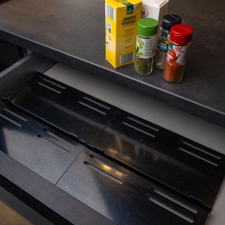 Image du produit Intirilife Étagère à épices pour tiroir avec étiquettes