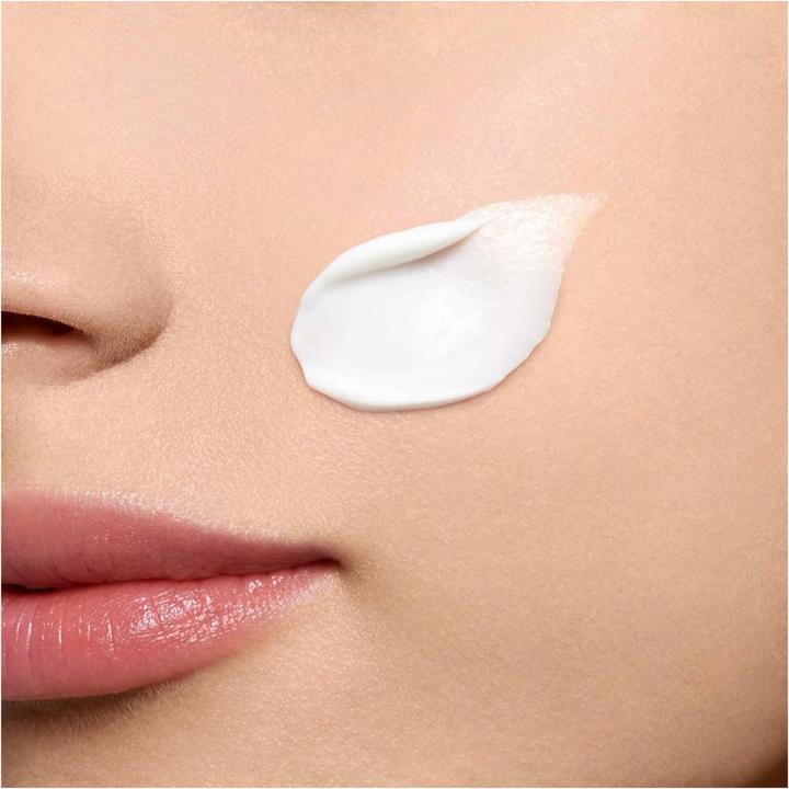 Actual product image Clarins Hydratant Essentials Cream (30 ml, Day cream)