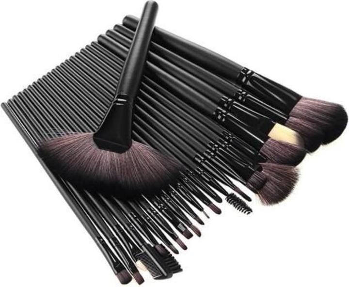 Actual product image PRO-mounts 24x Make-up brushes - Black