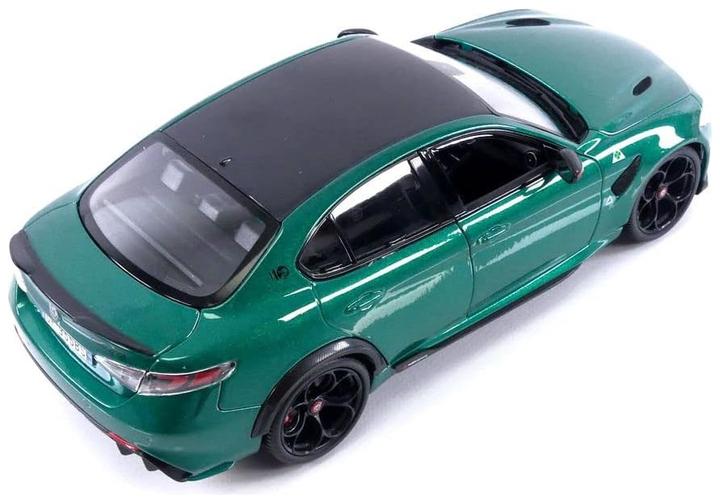 Actual product image Bburago 928814.004 bburago- Alfa Romeo Giulia GTA 20020 1:18 verde