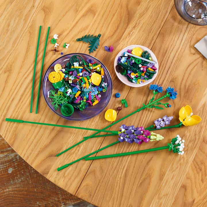 Image du produit LEGO Bouquet de fleurs sauvages (10313, LEGO Icons, LEGO Botanical)