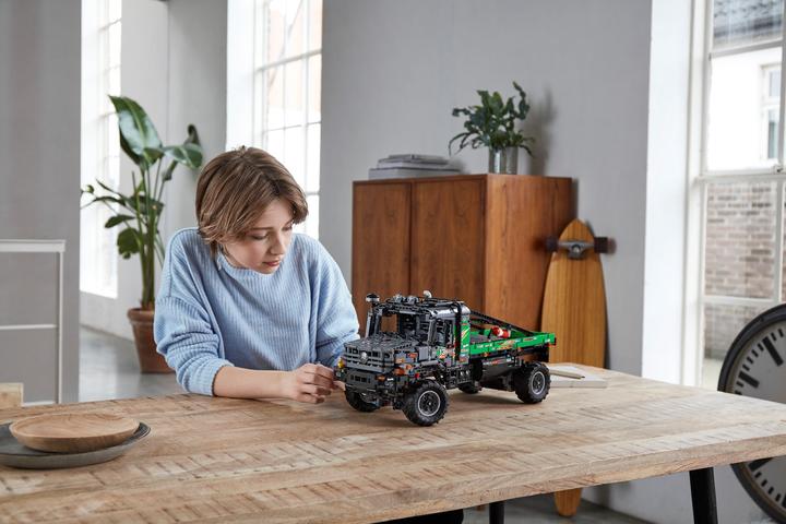 Produktbild LEGO Mercedes-Benz Zetros Offroad-Truck (42129, LEGO Technic)