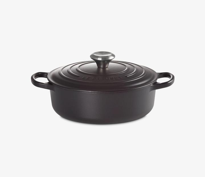 Produktbild Le Creuset Gourmet-Bräter Signature 24 cm Schwarz (24 cm, Bräter + Schmortopf, Gusseisen)
