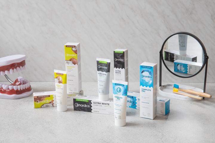 Actual product image Nordics Whitening Toothpaste Charcoal & Matcha (75 ml)