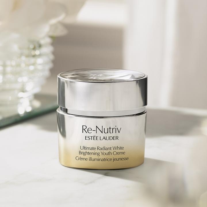Immagine prodotto Estée Lauder - Crema viso illuminante Re-Nutriv (Ultimate Radiante White Brightening Youth Creme) (50 ml, Crema 24h)