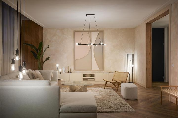 Produktbild Philips Hue Filament White Ambiance (E14, 4.60 W, 350 lm, 2 x, G)