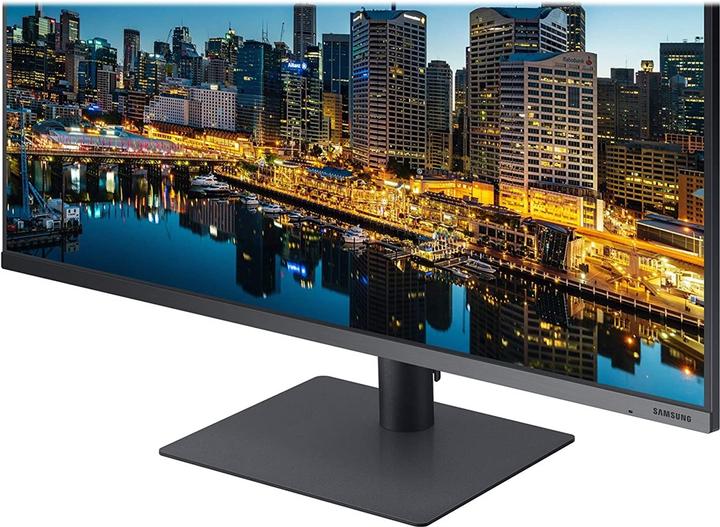 Actual product image Samsung F32TU870VU (3840 x 2160 Pixels, 32")
