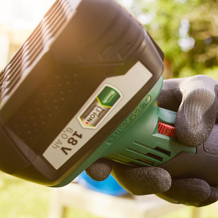 Produktbild Bosch Home & Garden AdvancedGrind 18 (125 mm)