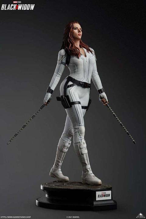 Image du produit Queen Studios Black Widow "Black Widow - Snow Suit Edition" Statue 1/4