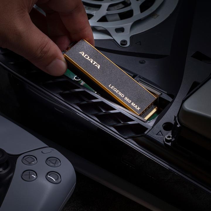 Actual product image Adata SSD 2.0TB LEGEND 960 MAX M.2 PCI4 M.2 2280 (2000 GB, M.2 2280)