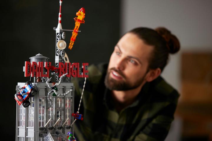 Immagine prodotto LEGO Daily Bugle (76178, LEGO Marvel, Set LEGO rari)