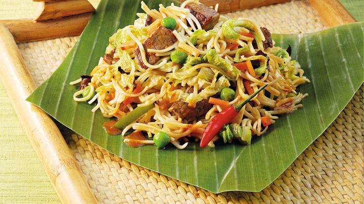 Image du produit Knorr Asia Noodles Beef Taste Sachet, Nouilles Asiatiques Snack, prêtes en 3 minutes seulement (70 g)