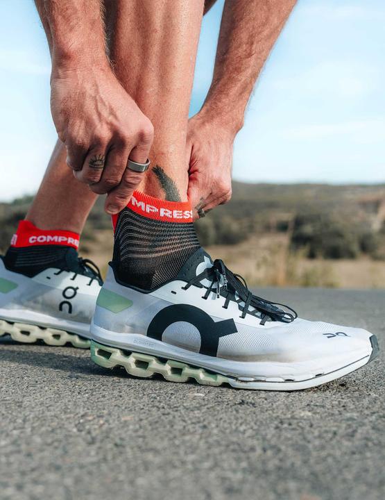 Immagine prodotto Compressport Pro Racing Socks v4.0 Run Low (42 - 44)