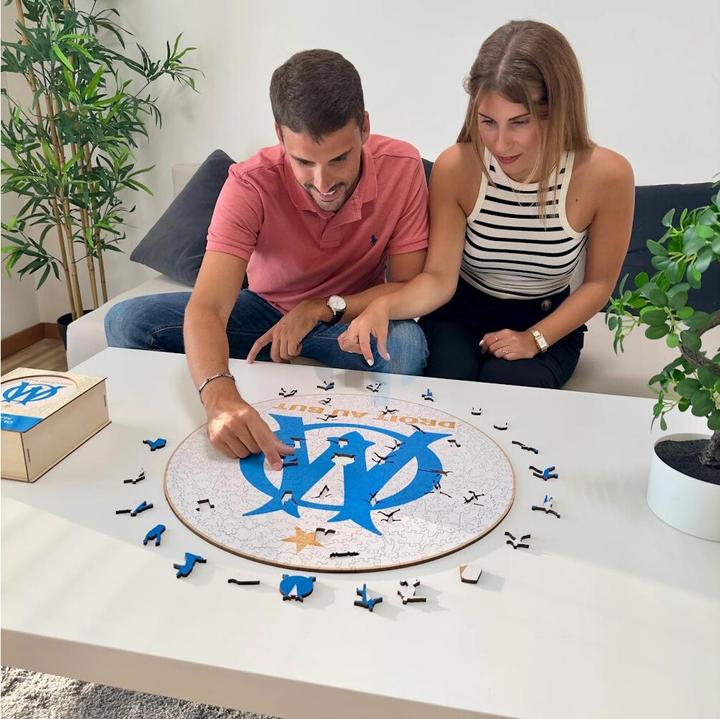 Image du produit Iconic Olympique de Marseille - Logo - Puzzle en bois Taille M (270 pièces) (270 pièces)
