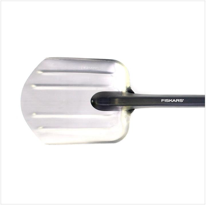 Actual product image Fiskars Shovel with footplate