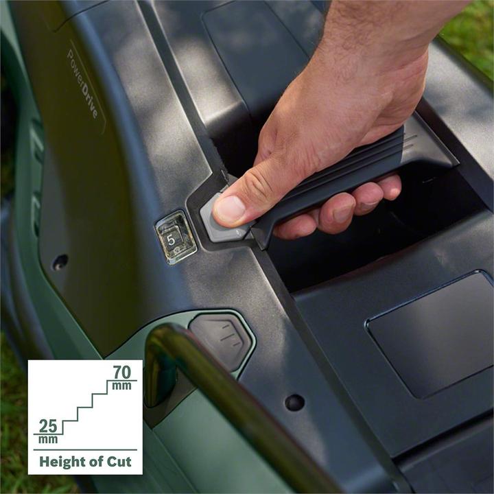 Produktbild Bosch Home & Garden Rasenmäher UniversalRotak 450, 1300 W, Schnitthö. 25-70mm, Schnittbreite 35cm (Netzbetrieb)