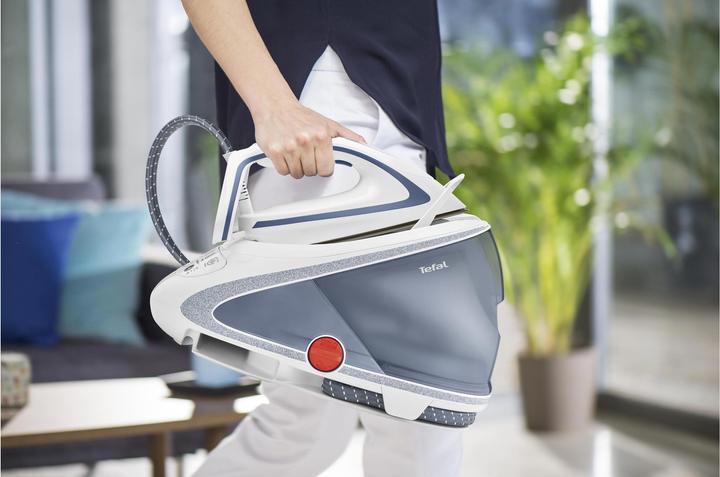 Produktbild Tefal Pro Express Ultimate Care (2400 W, 550 g/min)