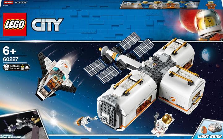 LEGO Moon Space Station (60227, LEGO City)