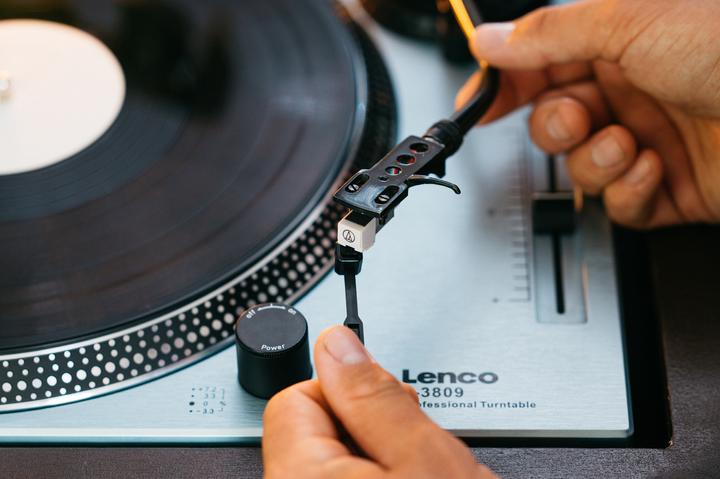 Actual product image Lenco TTA-5IN1 (Record player cleaning)